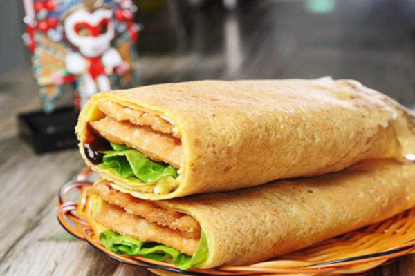 【煎饼果子加盟】开店加盟煎饼果子，利润丰厚赚得多！