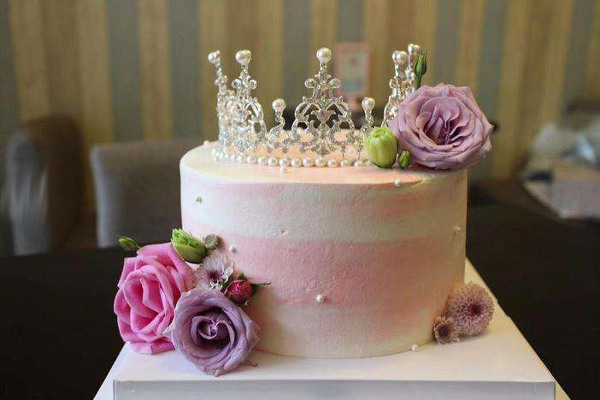 茉茉爱烘焙加盟费