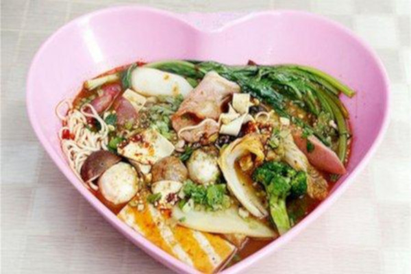 健康煮麻辣烫加盟费