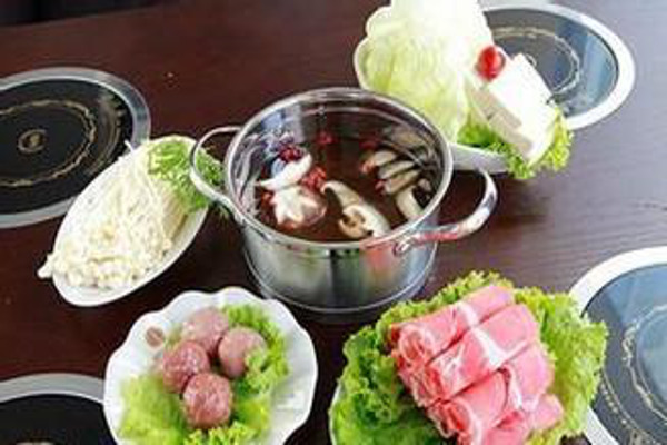 尚上捞旋转火锅加盟费