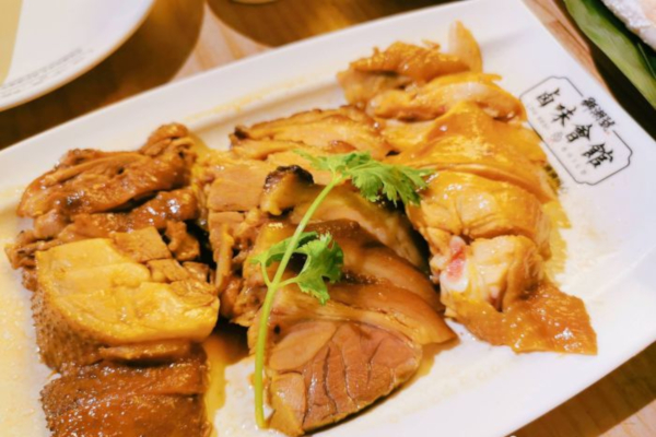 狮潮号卤味会馆加盟店