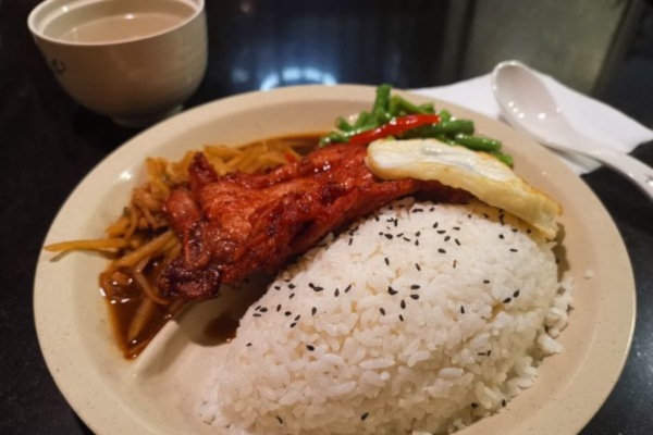 有意思复合式休闲餐厅加盟费