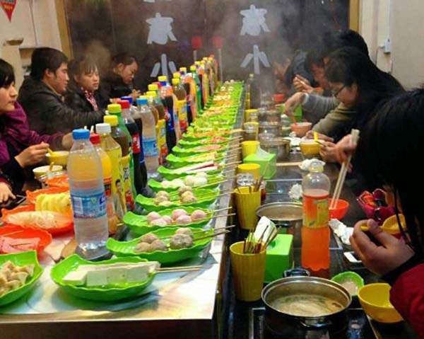 一元旋转火锅加盟门店