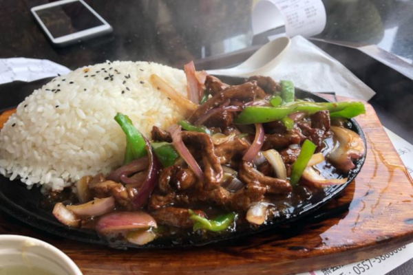 有意思复合式休闲餐厅加盟费