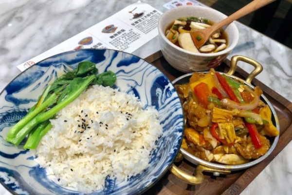 李小锅龙虾泡饭加盟店