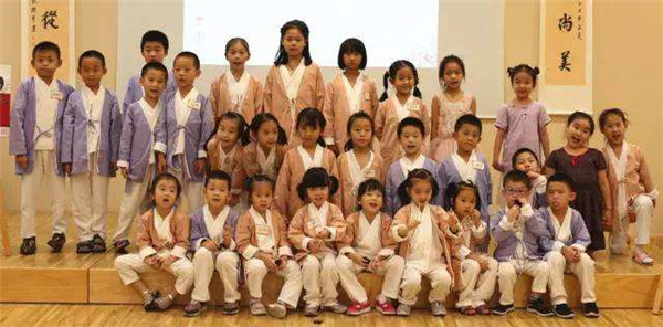 鹿和云生活书院加盟店