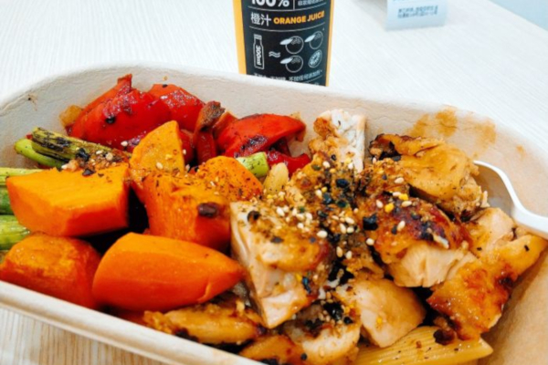 the daily cut嘀哩咔热沙拉