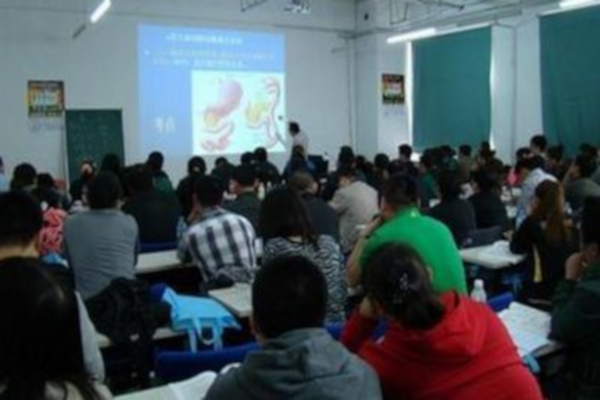 金英杰医学教育加盟店