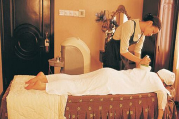 女人养生馆加盟