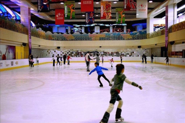 溜冰场加盟费