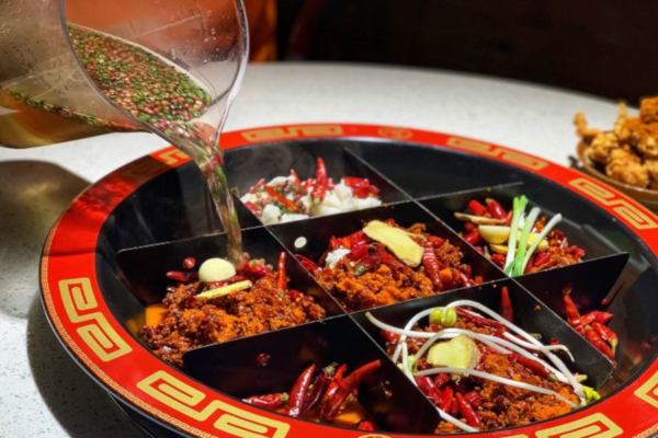 洋盘货火锅铺加盟费