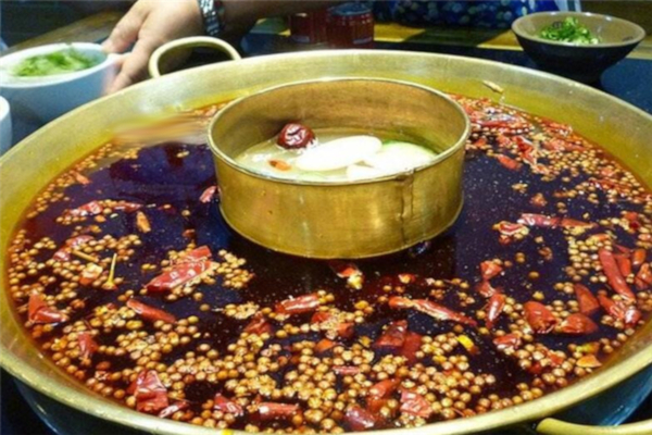 百宗老灶火锅加盟费