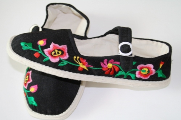 手工布鞋加盟店