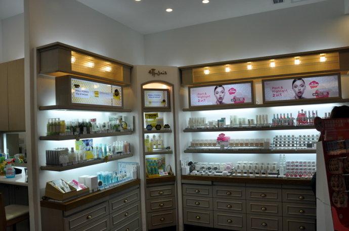护肤店加盟，护肤店邀请您一起赚钱！