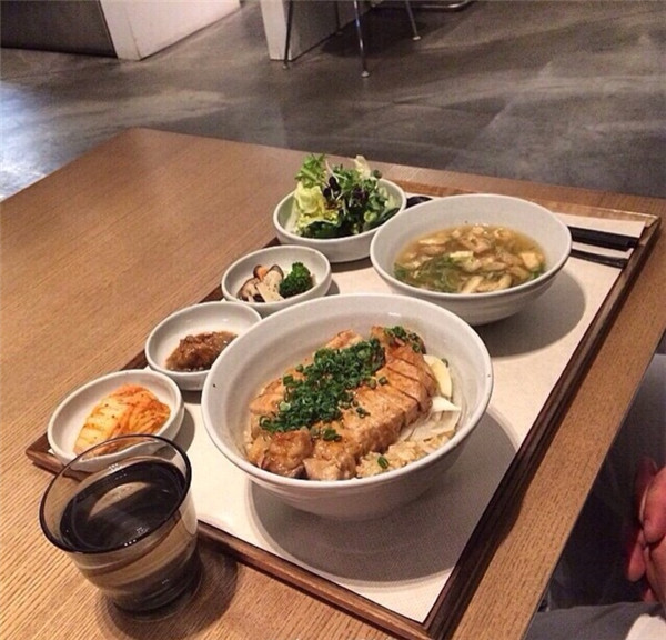 日式简餐加盟店