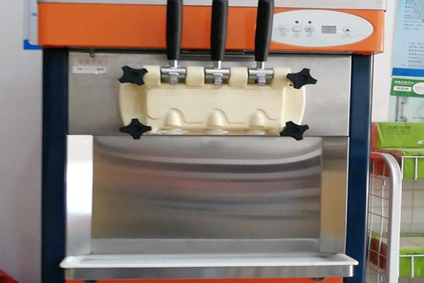 冰激凌机器加盟费