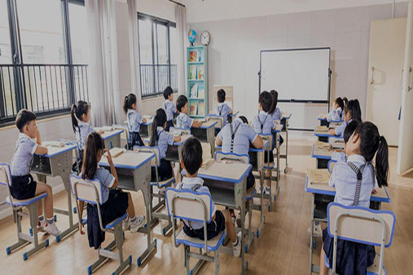 【口才培训班加盟】加盟口才培训班，让您开心拥抱财富！
