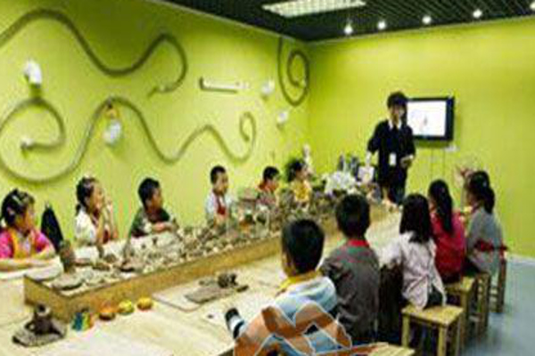 少儿艺术班加盟