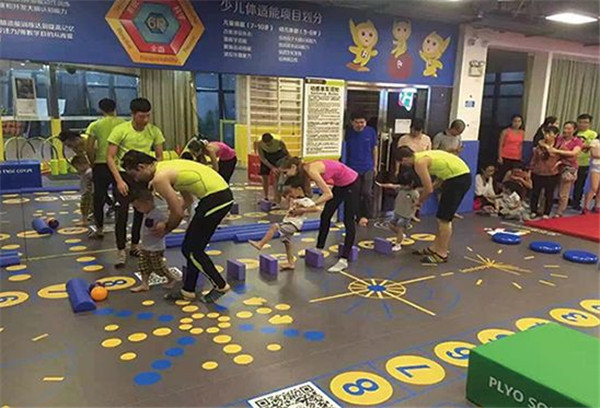 越宝贝童乐儿童体适能加盟店
