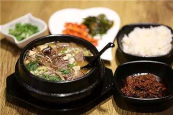 瓦罐牛肉汤加盟费