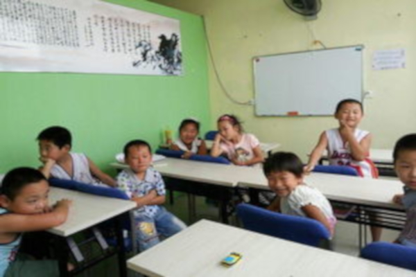 小学托管班加盟