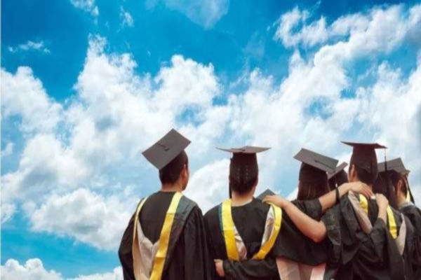 成人教育加盟费