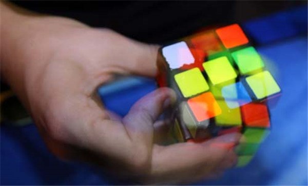 夺冠魔方加盟店