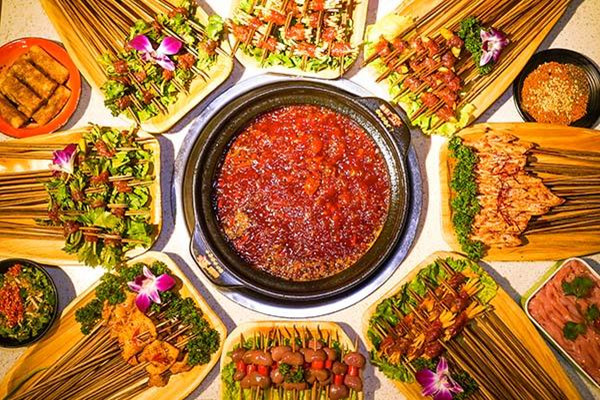 特色串串香加盟费多少钱？