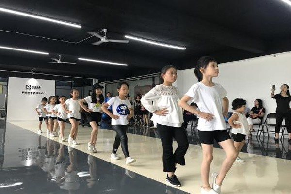 儿童模特培训班加盟费