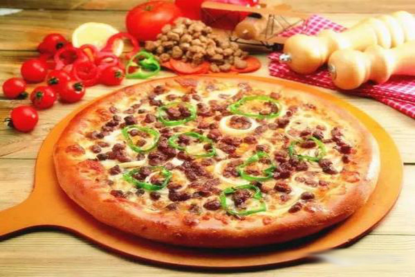 欧麦比萨加盟费