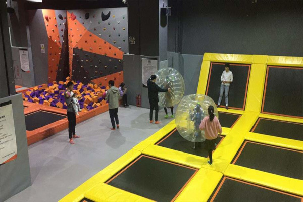 室内蹦床加盟费