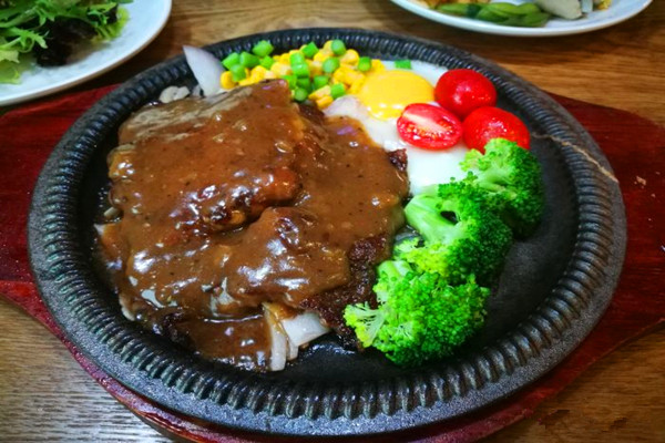 牛其林牛排自助加盟