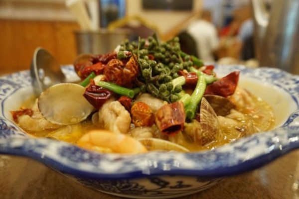 亚尖海鲜大排档加盟费