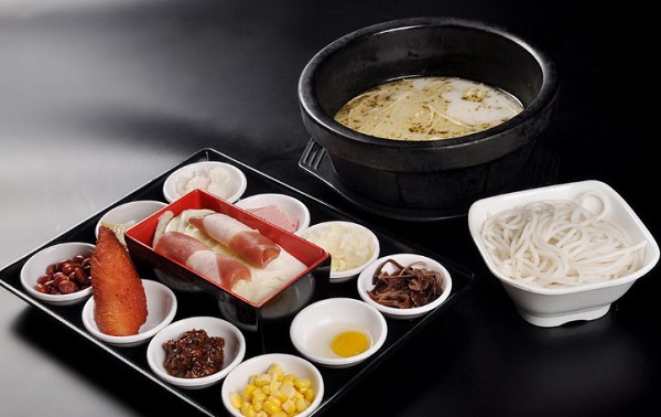 姚记过桥米线加盟费