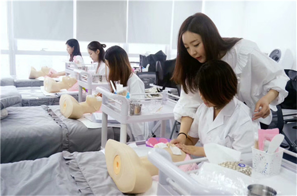 清潭韩式皮肤管理加盟店