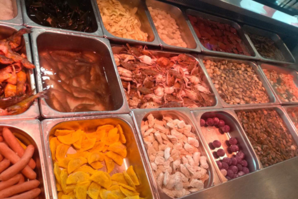 冠军海鲜肥牛自助火锅加盟店