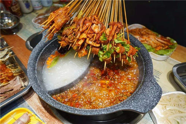 馋巴婆串串香加盟费