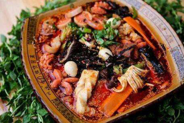 辣尚麻辣烫加盟费