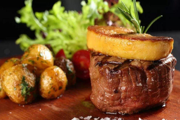 紫色餐厅MAXIME加盟费