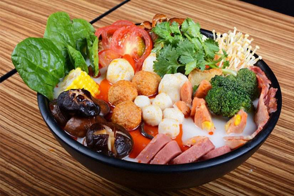 辣尚麻辣烫加盟费