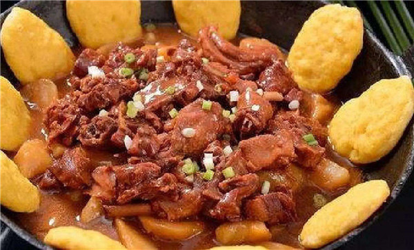 东北灶台王铁锅炖加盟