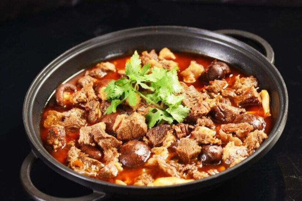 创新派牛腩火锅