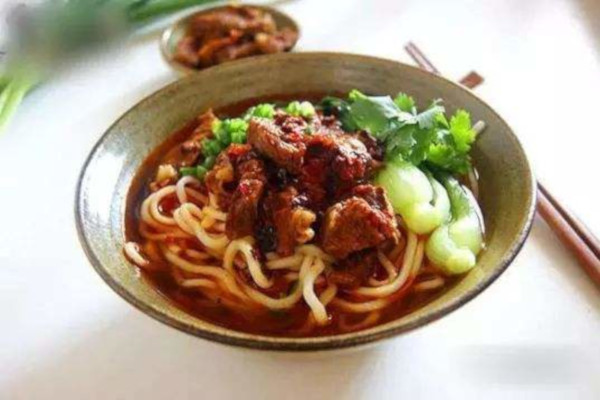 包包白专业牛肉面加盟费需要多少？看包包白专业牛肉面的开支明细！