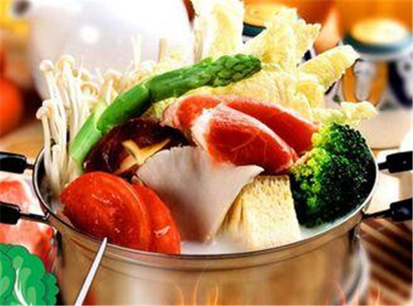 四季旋转小火锅加盟店