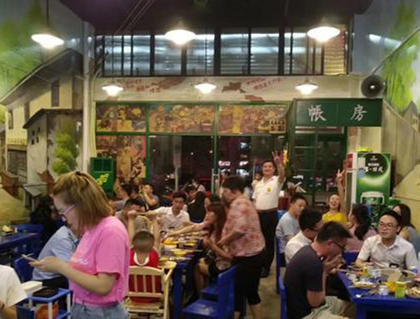 谭二师路边市井火锅加盟费