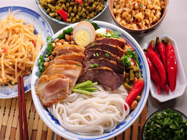 可可天下桂林米粉加盟费