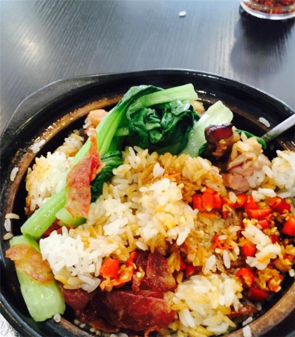 港记煲仔饭加盟店