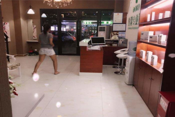 豆蔻美容祛痘加盟费