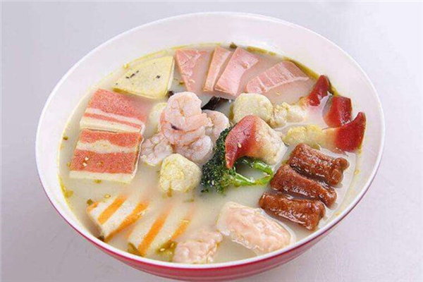 九巷红骨汤麻辣烫