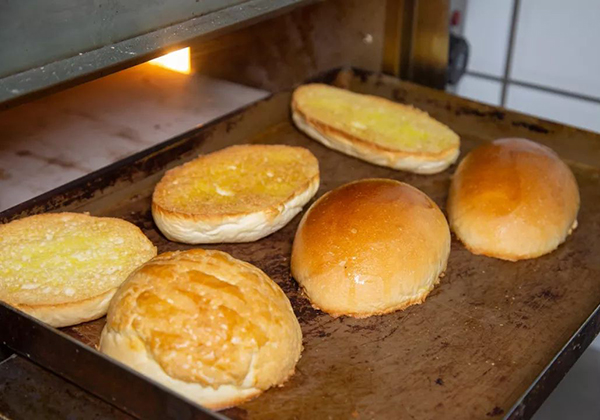 阿叔猪扒包加盟费